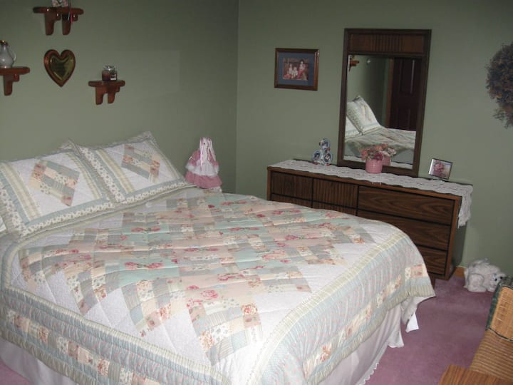 Საძინებელი ზემოთ