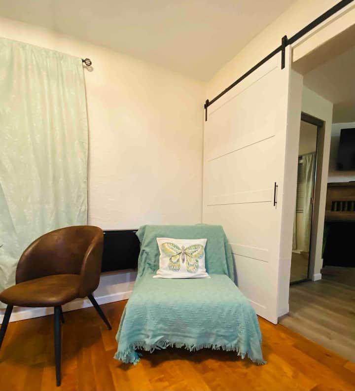 Kitanda cha ziada cha kukaa