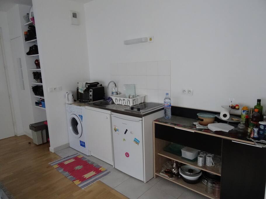 Fully furnished kitchen in the living room