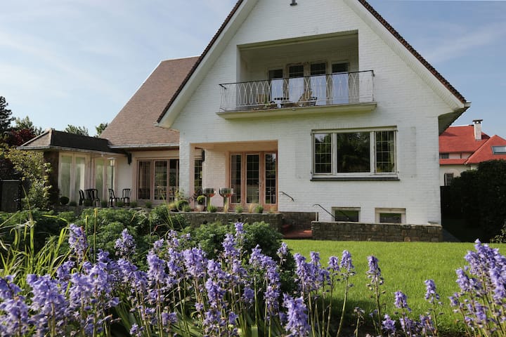 Vintage Ferienhaus In De Panne In Strandnahe Hauser Zur Miete In De Panne Belgien