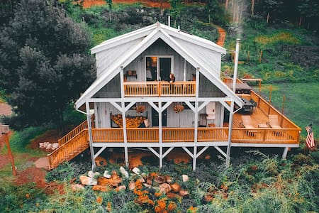 Casa Minnewaska Newly Renovated 5 acres & secluded