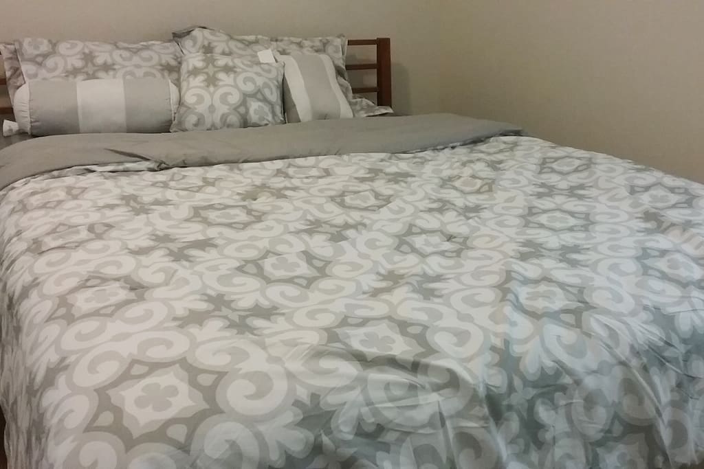 Plenty Good Room in Southern Durham