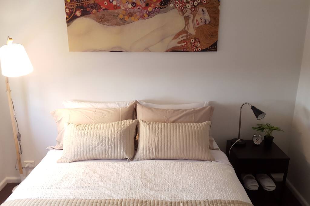 We have a new single pocket spring, queen size mattress.