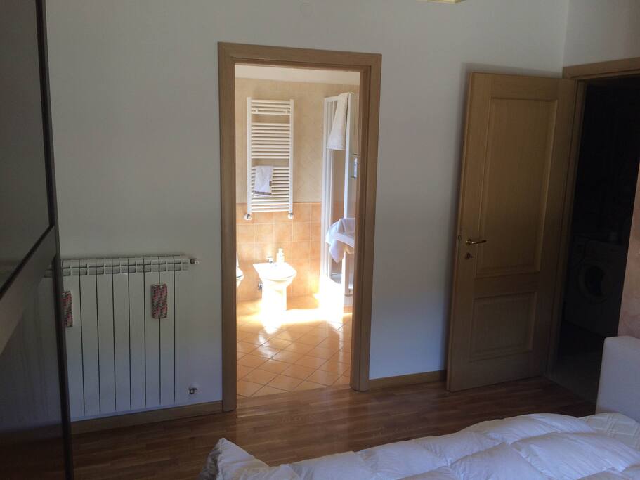 Bagno con accesso diretto dalla camera matrimoniale