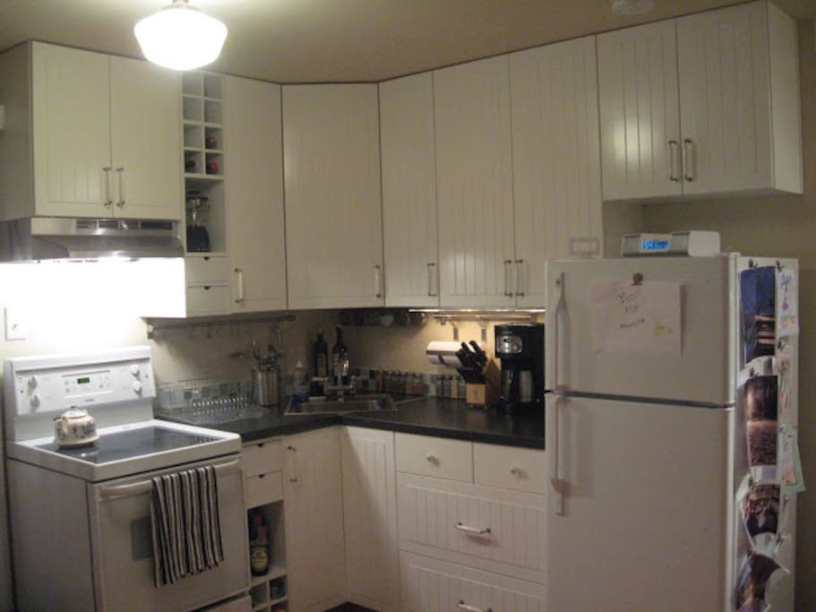 Fully equipped kitchen,