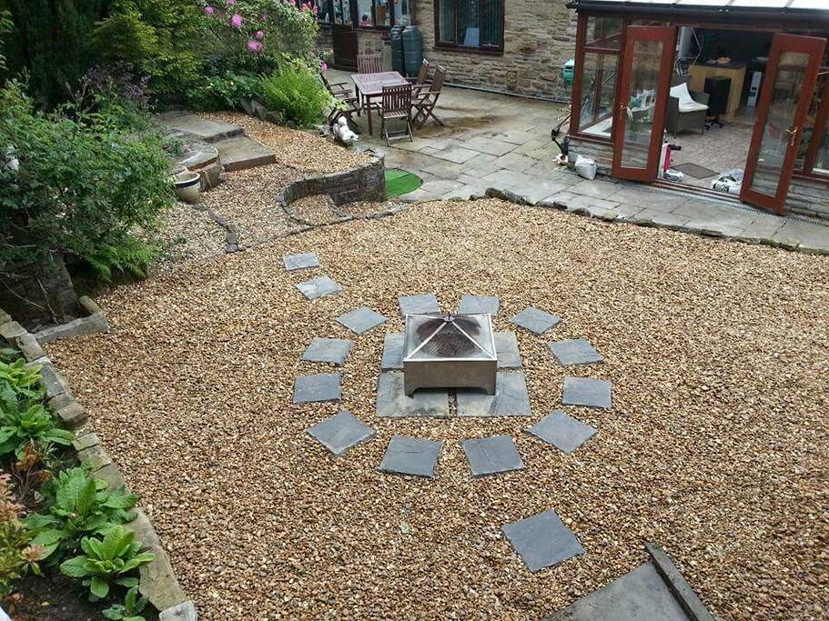 Large private rear Garden.