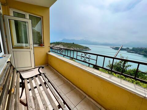 warm apart apartment with sea views with heating