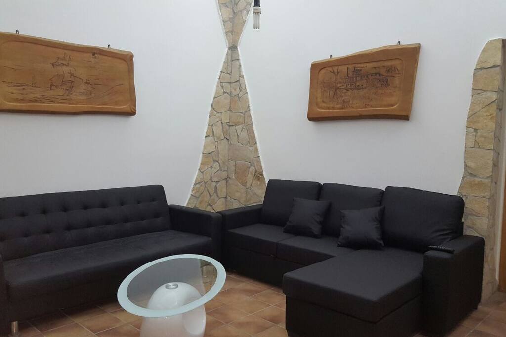 Salone con divani letto