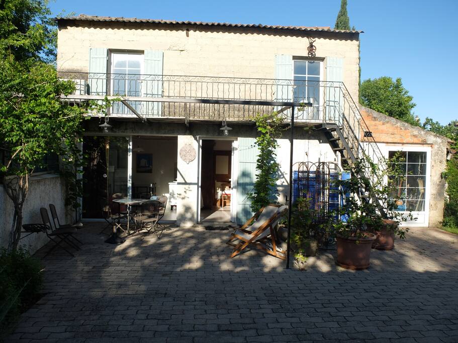 nStudio, uniquement au rez-de-chaussée