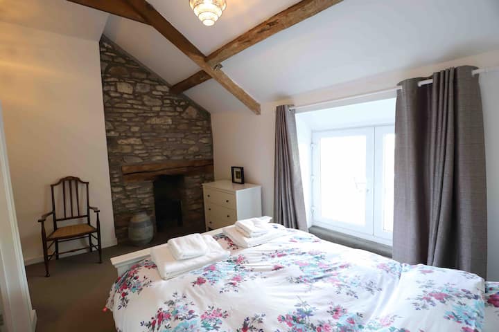 Hlavná spálňa s prístupom na balkón 