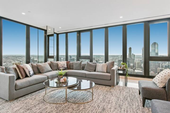 Melbourne City Apartments Panoramic Sky View Pent gallery image 2