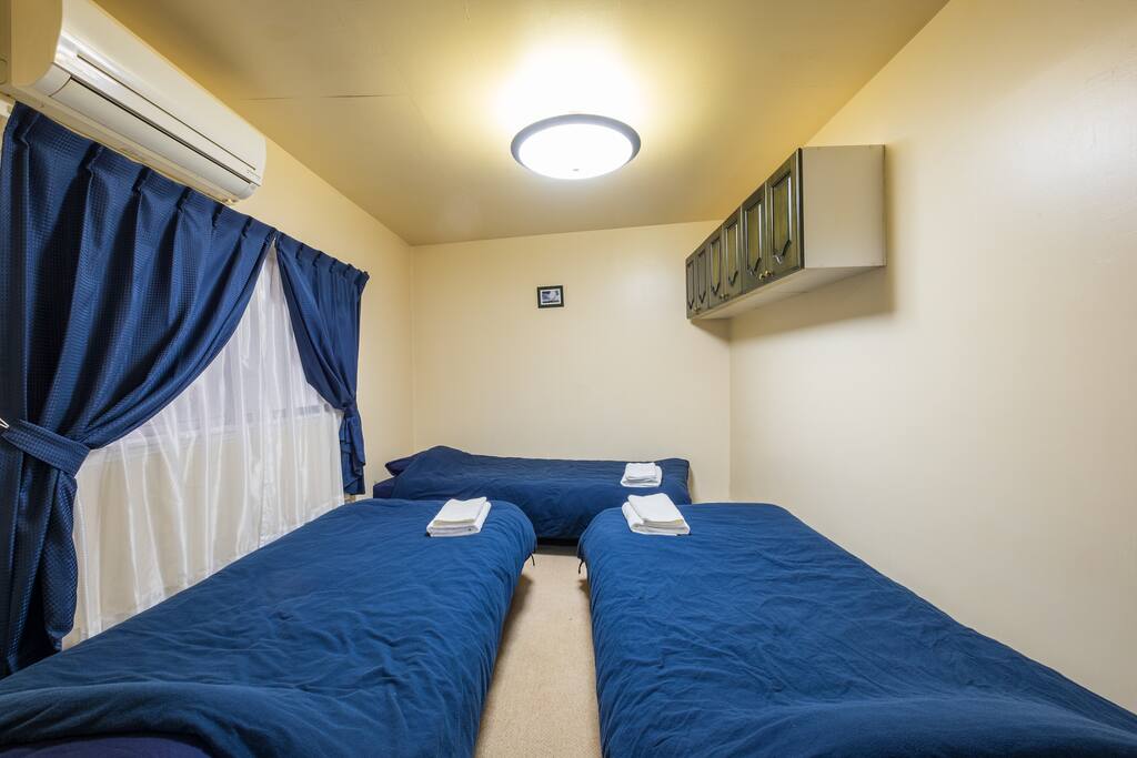 Cozy room.