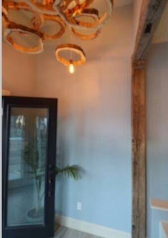 Absolutely Fabulous Westboro Home Perfect Location gallery image 3