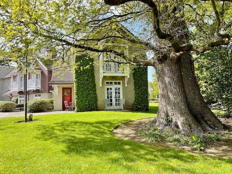 5* Mount Juliet Estate Lodge Kilkenny - sleeps 6