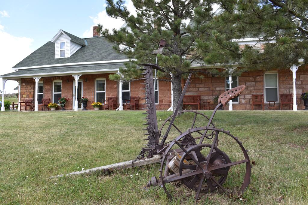 High Prairie Lodge