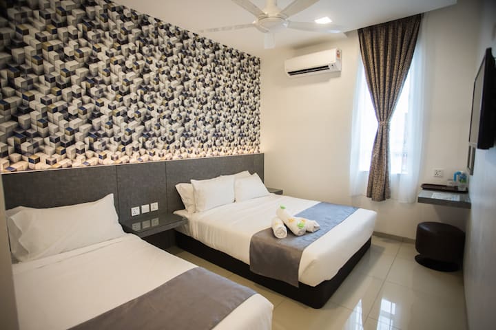 Teruntum 96 Guest House managed Airbnb listing 3