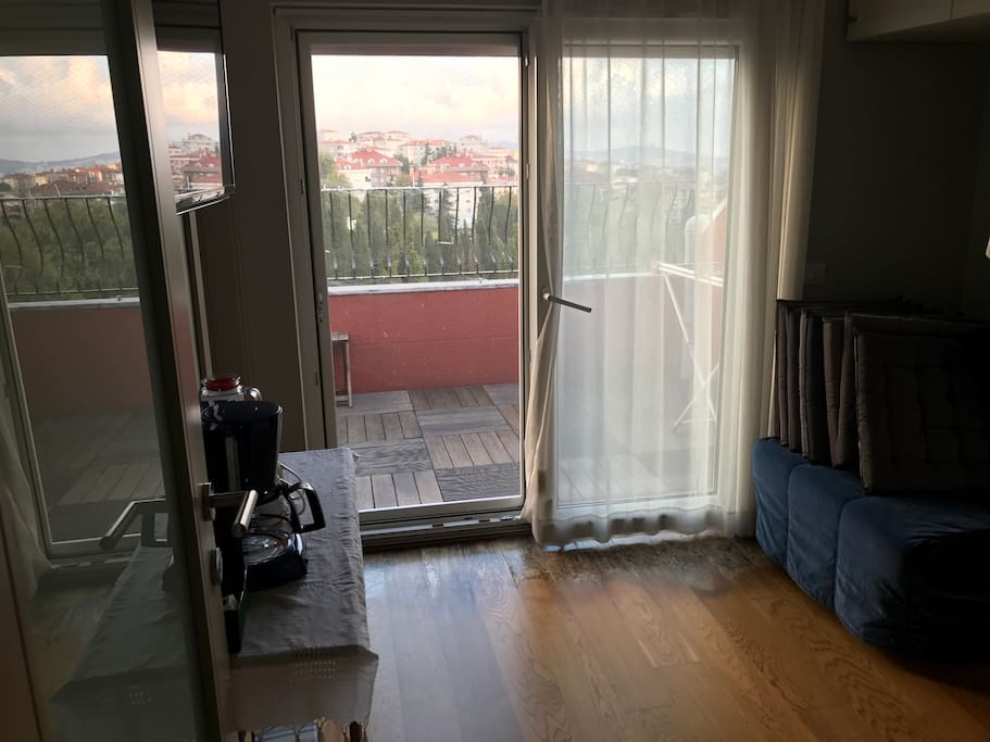 Balcony + TV