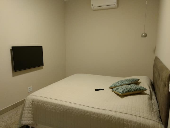 Suite com TV 43"