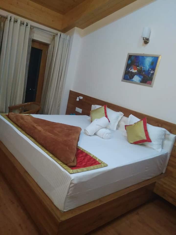 The Majestic Cedar (Dlx. Room) - Kalka