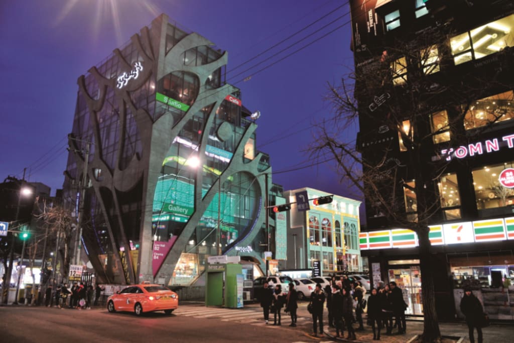 Hongdae street! Best location!
