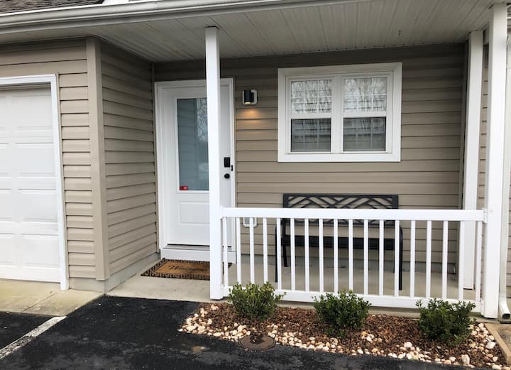 Rehoboth Beach Townhome - Rehoboth Beach, DE