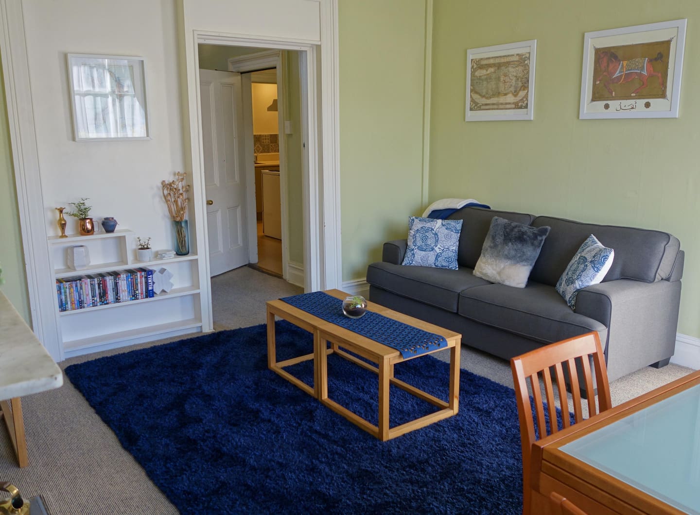 Charming Inner City Apartment With Private Parking 1