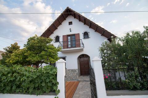 Boutique House Thanou