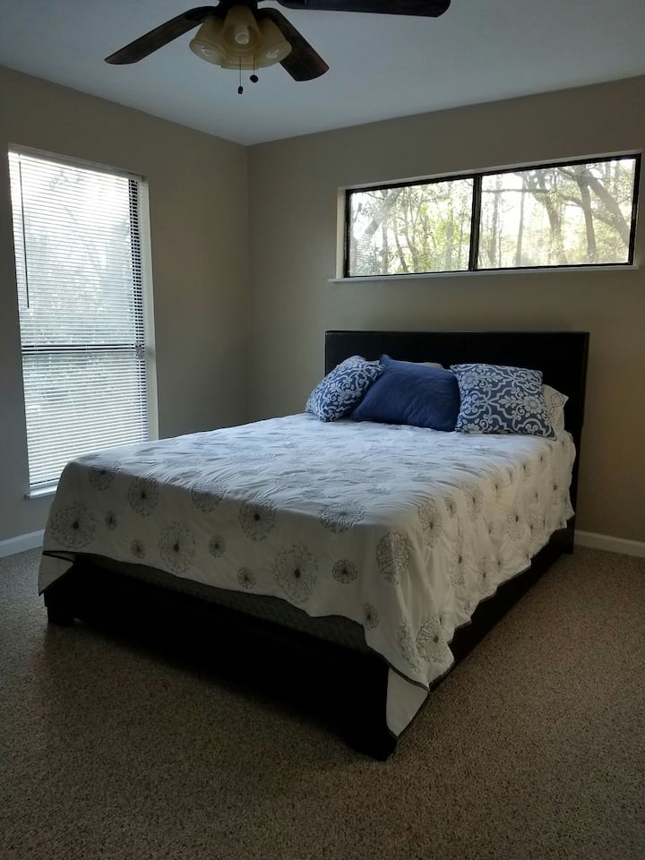 Habitación privada y baño con luz natural Airbnb