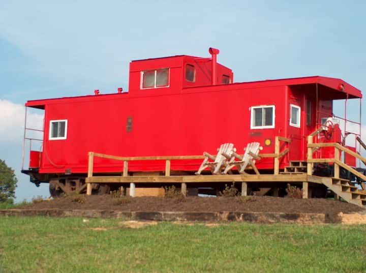 042 Grassy Creek Cabooses Trains for Rent in Fancy Gap, Virginia