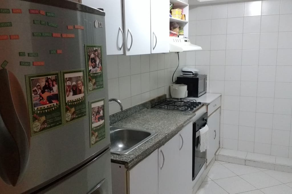 Cocina totalmente equipada. Full Equipped kitchen.