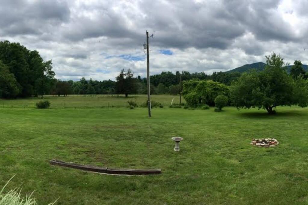 Large tent site with access to fire pit. Please be sure to bring your own dry wood if you'd like to kick back by the fire.