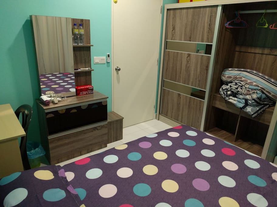 Furnished room