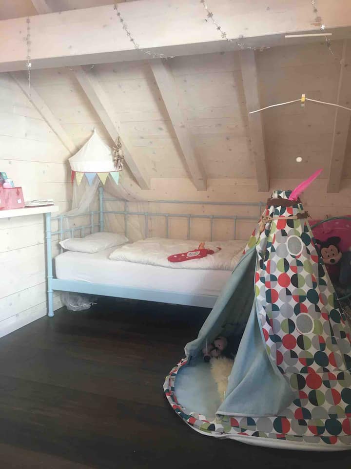 Dhomë gjumi për fëmijë