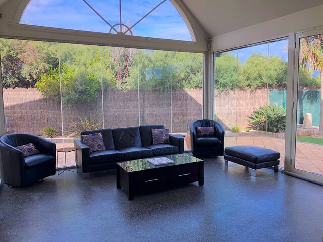 beach-house-ocean-bayside-beaches gallery image 4