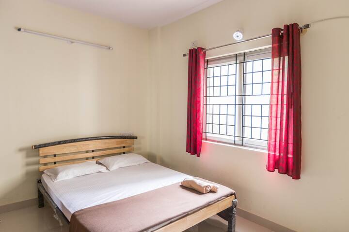 3 Bed Flat Near Sankara Eye Hospital Marathahalli Apartments For Rent In Bengaluru Karnataka India