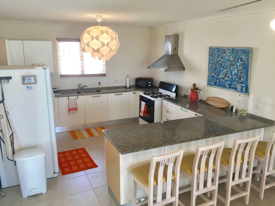 Gather together in the morning to discuss the days plans, or prepare a gourmet dinner in the fully equipped roomy kitchen