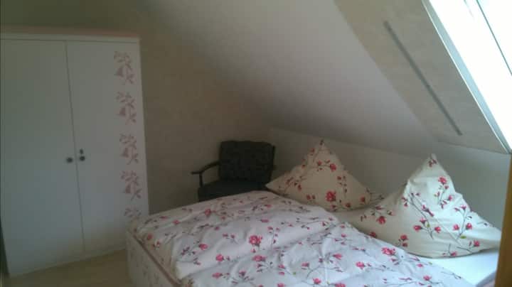 Camera da letto con lettino aggiuntivo