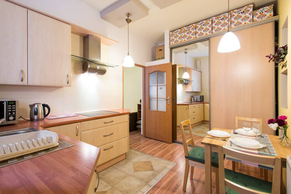 spacious wardrop