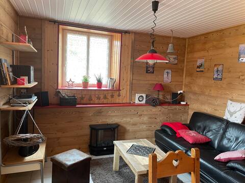 Propriété Airbnb réussie: Julia's cottage in renovated farmhouse near Gérardmer à Anould