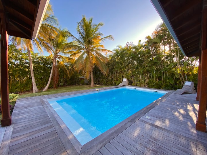 Villa , Vue Mer , Avec Piscine . - Guadalupe