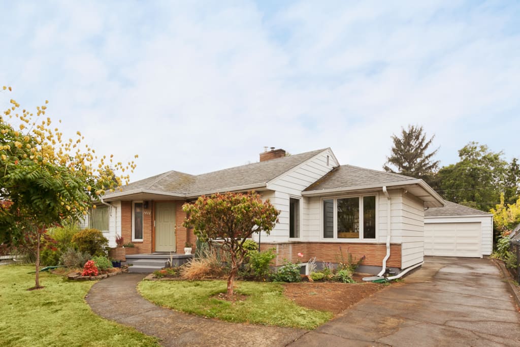 Situated on a Quiet Street near Woodstock
