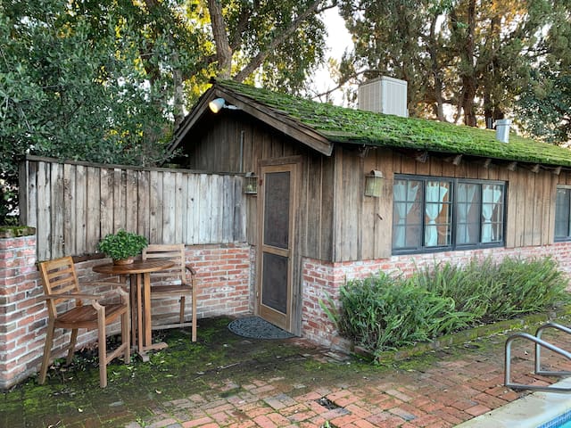 Charming Pool House