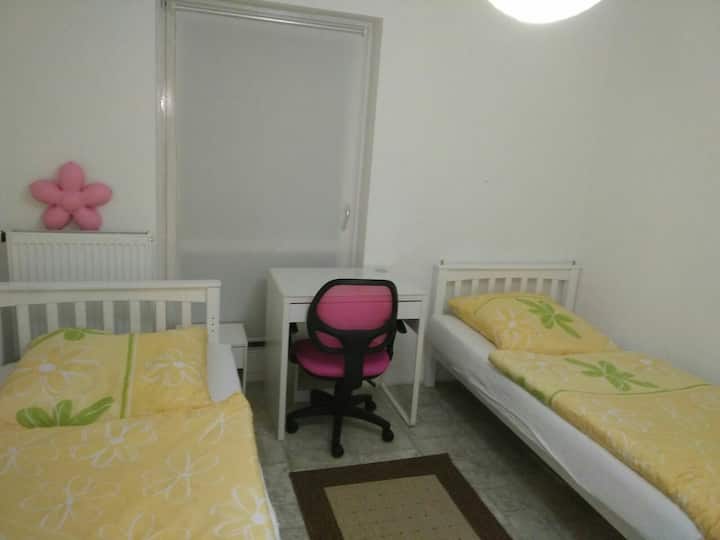 Sweet Home 1 
Wifi Free - Hannover