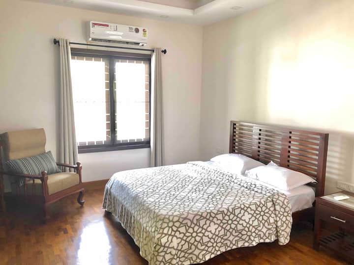 غرفة نوم في الطابق الأول 3