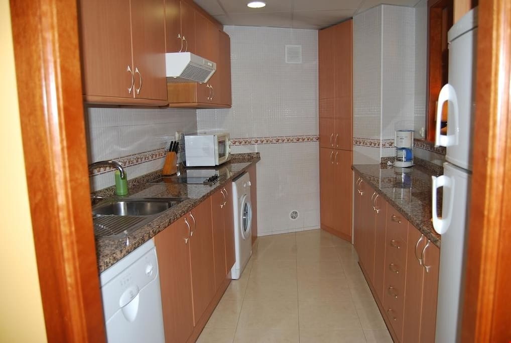 Make a delicious meal in the fully equipped kitchen.