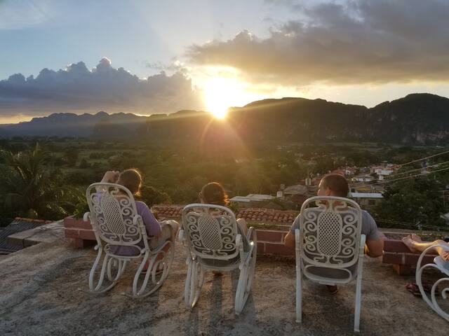 Villa Las Alturas. Dr.Yordanis