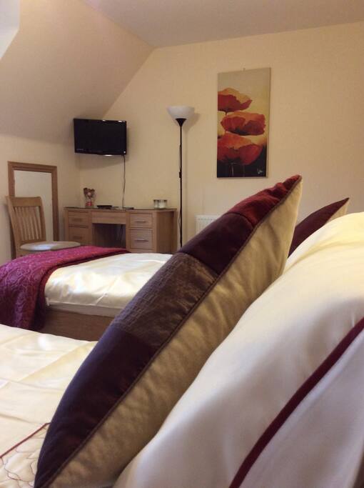 Kerrera twin beds
