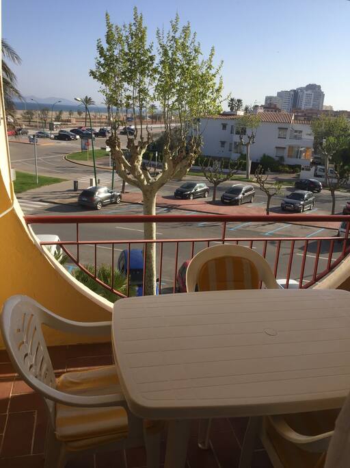 La terrasse face a la mer