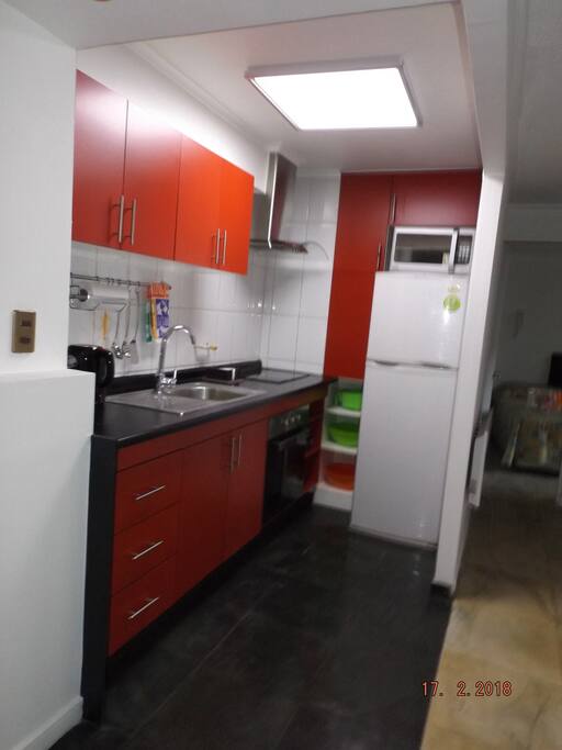 Cocina Americana completamente equipada.
