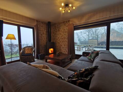 Chalet with jacuzzi, sauna and beautiful views